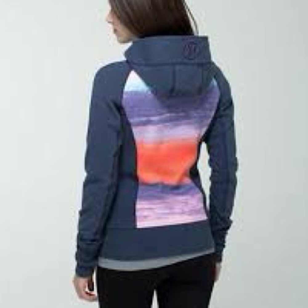 Lululemon Scuba Hoodie, Heathered Cadet Blue, Beachscape - Size 10